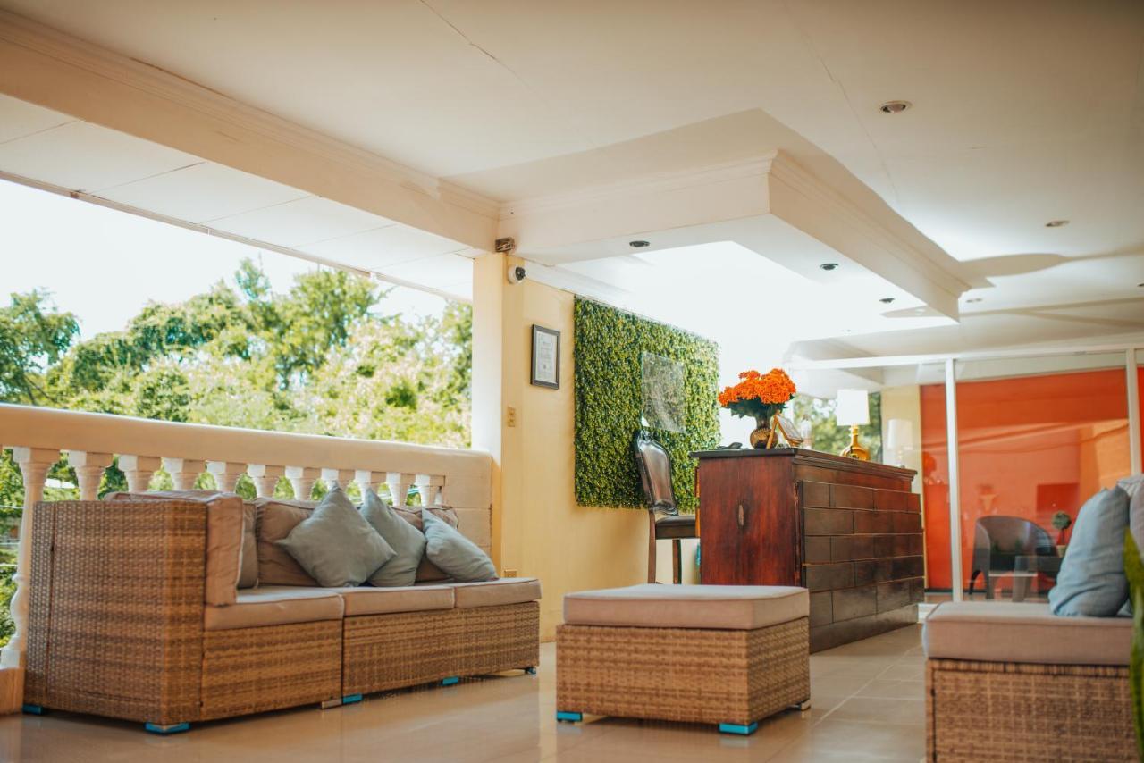 Hotel Condesa Комаягуа Экстерьер фото
